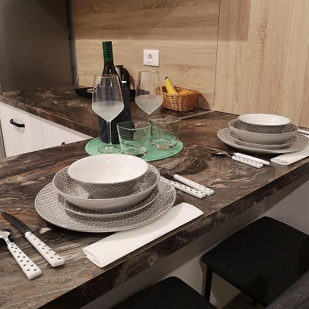 Ared-Atrium Mall Chrysflatty3 Premium Apartment 60Mp อาราด ภายนอก รูปภาพ