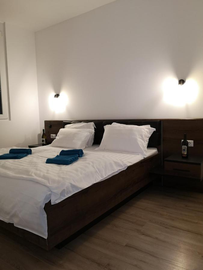 Ared-Atrium Mall Chrysflatty3 Premium Apartment 60Mp อาราด ภายนอก รูปภาพ