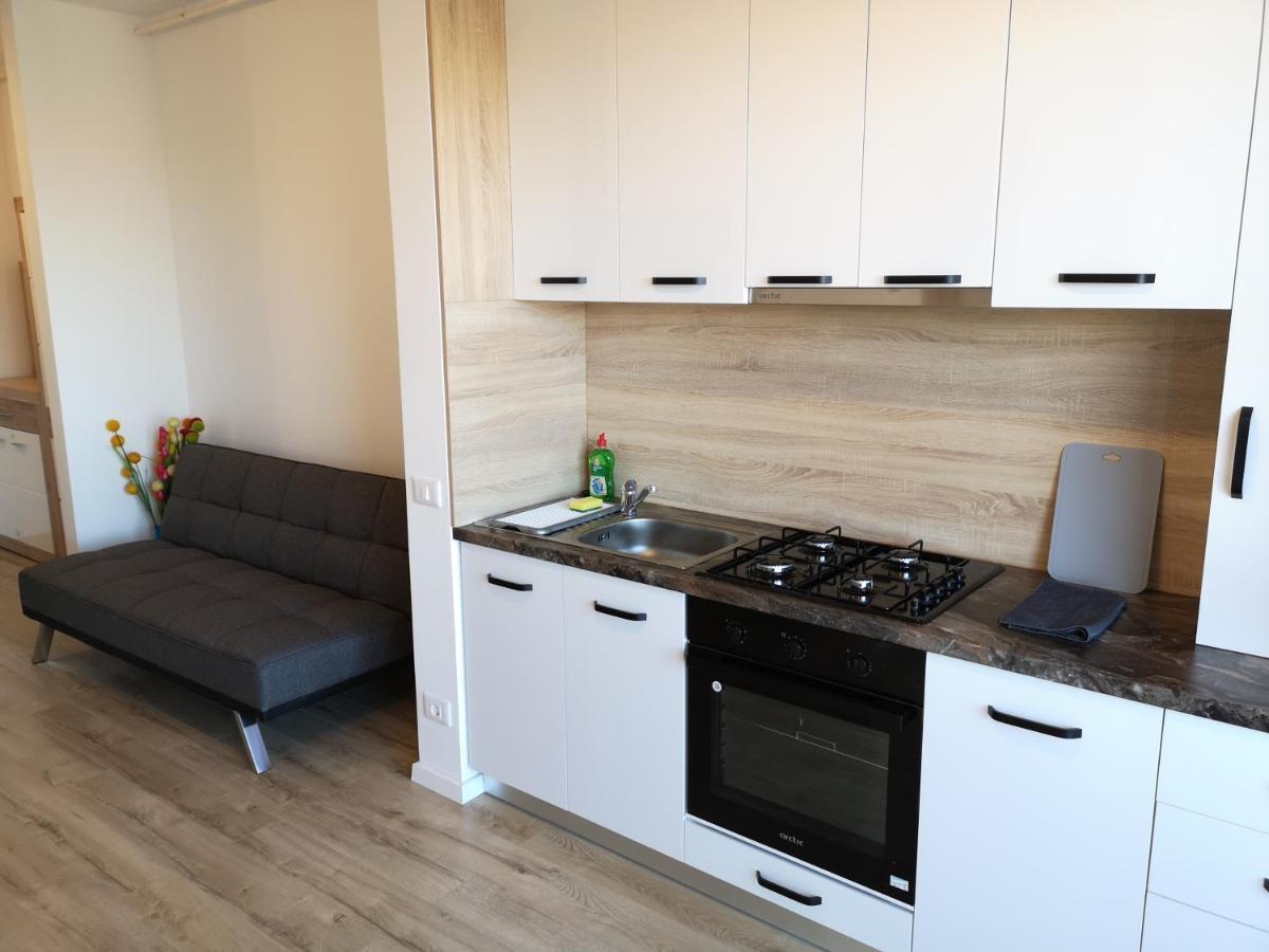 Ared-Atrium Mall Chrysflatty3 Premium Apartment 60Mp อาราด ภายนอก รูปภาพ